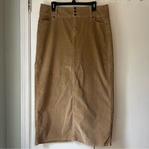 🤎 Levi Strauss Tan Corduroy Midi Skirt with Button Closure and Front Pockets
